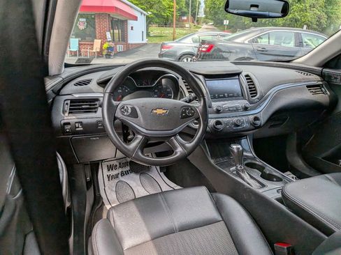 Used 2020 Chevrolet Impala LT FWD image 13