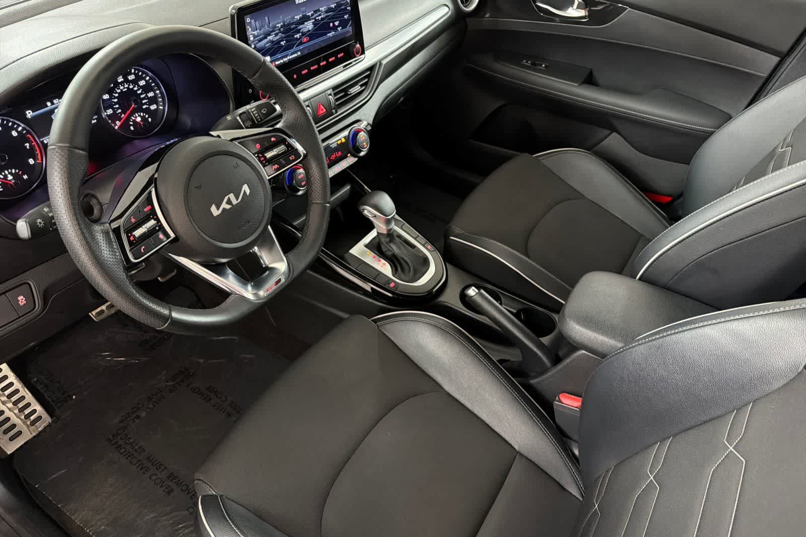 Used 2023 Kia Forte GT-Line FWD image 11