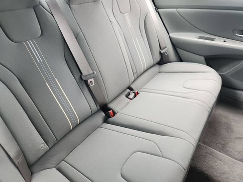 Certified 2025 Hyundai Elantra Sport FWD image 19