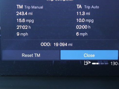 Used 2025 Volvo V60 B5 Cross Country Plus image 29