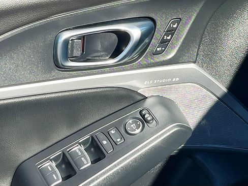 Used 2025 Acura Integra A-Spec FWD image 17