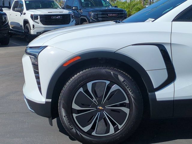 Certified 2024 Chevrolet Blazer EV LT AWD/4WD image 33