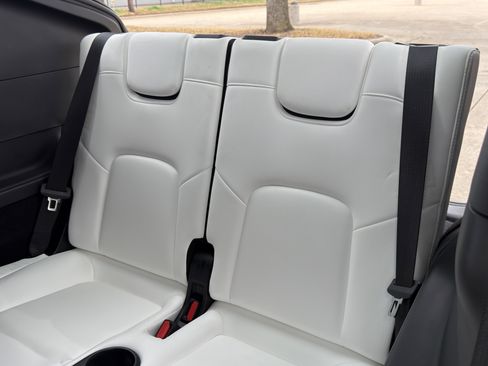 Used 2021 Tesla Model Y Long Range image 28