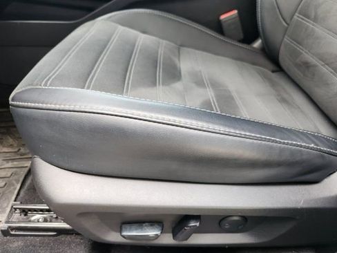 Used 2024 Mitsubishi Outlander SE FWD image 22
