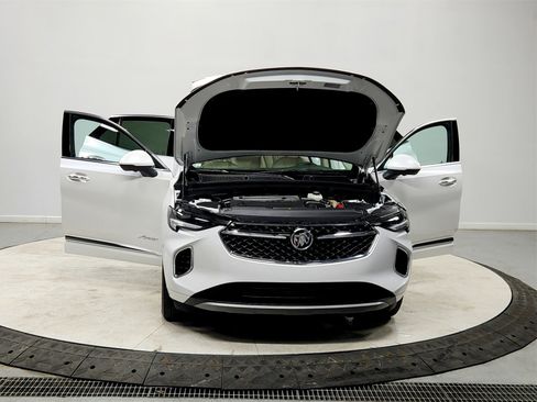 Used 2023 Buick Envision Avenir image 10