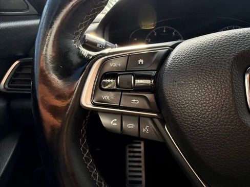 Used 2018 Honda Accord Sport image 21