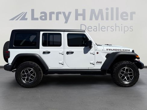Used 2026 Jeep Wrangler Unlimited Rubicon AWD/4WD image 6