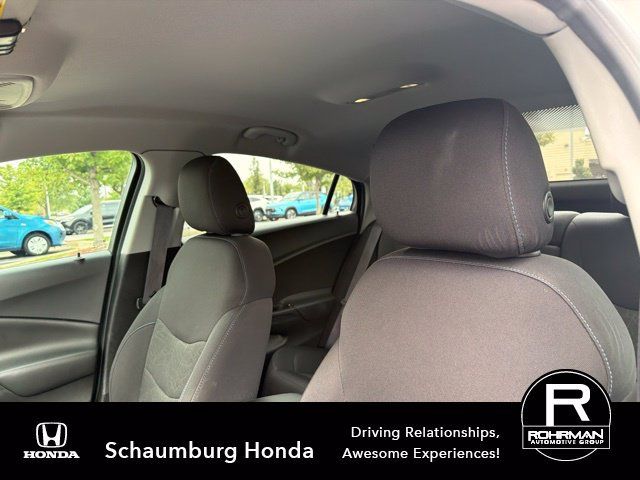 Used 2017 Chevrolet Volt LT FWD image 9