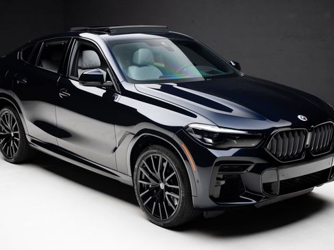 Used 2023 BMW X6 M50i w/ Parking Assistance Package AWD/4WD image 41