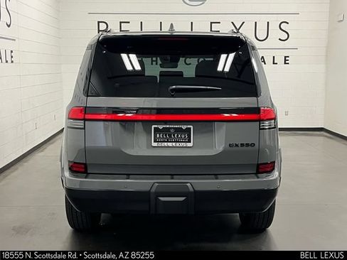 Used 2026 Lexus GX 550 w/ Cold Area Package AWD/4WD image 5