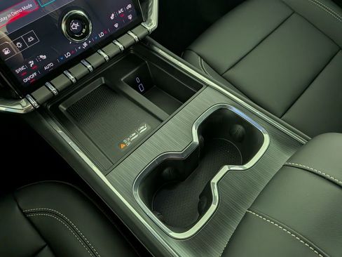 New 2026 GMC Acadia Elevation w/ Elevation Premium Package image 27