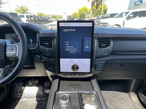 Used 2024 Ford Expedition Max Limited AWD/4WD image 23