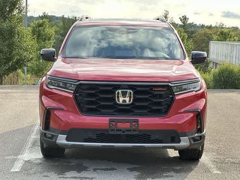 Used 2024 Honda Pilot TrailSport image 21
