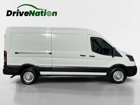Used 2020 Ford Transit 250 Medium Roof AWD w/ Load Area Protection Package image 4