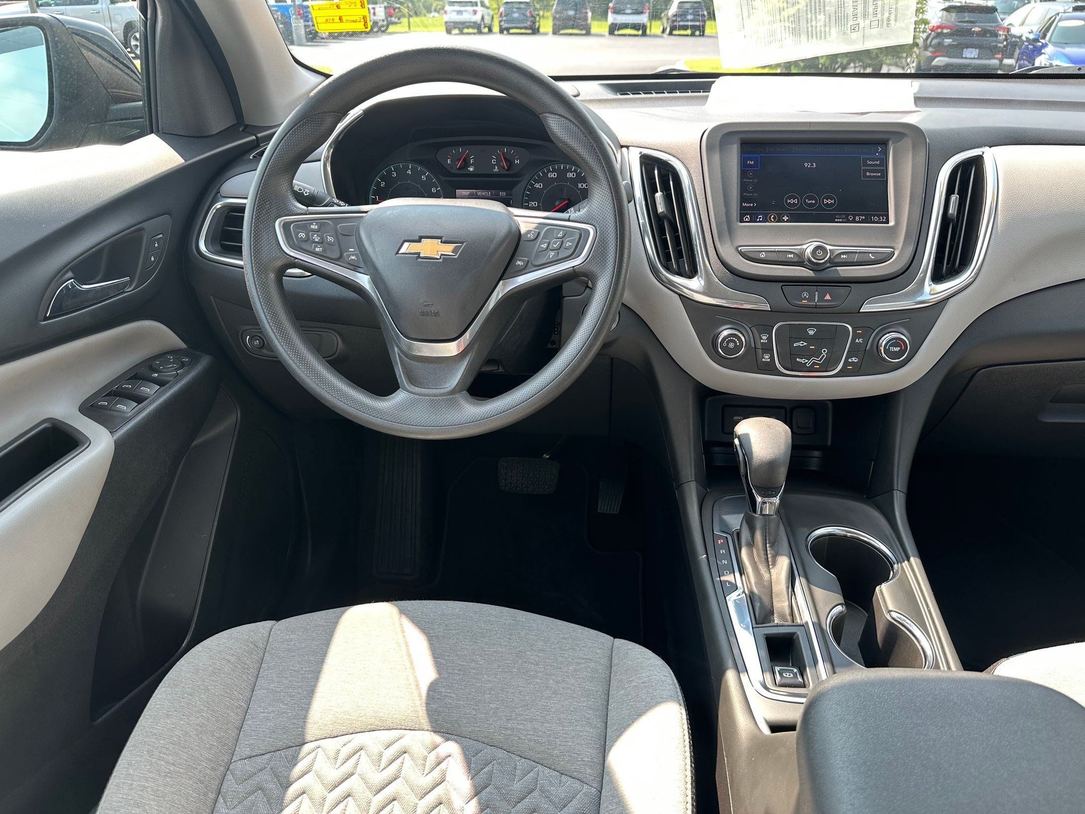 Used 2023 Chevrolet Equinox LS w/ Midnight Edition FWD image 12