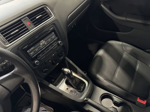 Used 2014 Volkswagen Jetta SE image 17