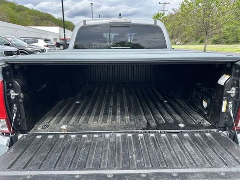 Used 2021 Toyota Tacoma SR5 w/ Trail Edition AWD/4WD image 22