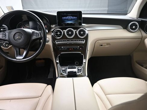 Used 2016 Mercedes-Benz GLC 300 4MATIC image 9