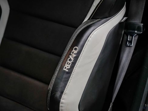 Used 2020 Ford Mustang Shelby GT500 w/ Technology Package image 51