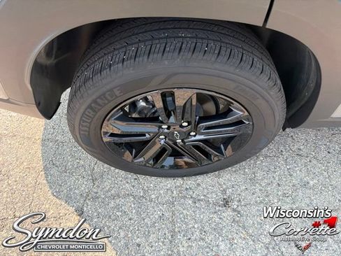 Used 2025 Chevrolet Trax ACTIV w/ Driver Confidence Package FWD image 21