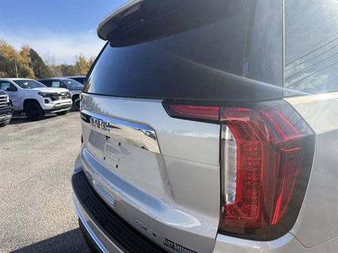 Used 2021 GMC Yukon SLT w/ SLT Luxury Package image 25