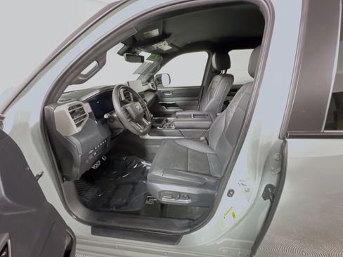 Used 2025 Toyota Tundra Limited w/ TRD Off-Road Package AWD/4WD image 15