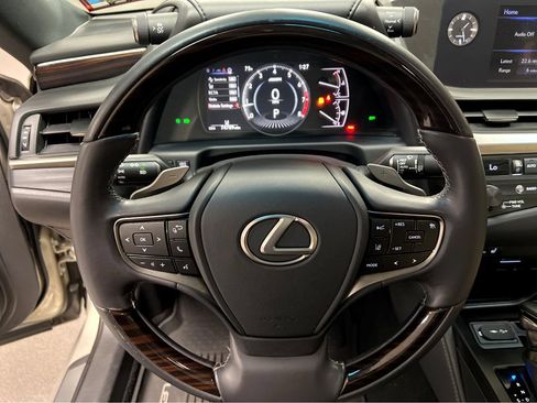 Used 2020 Lexus ES 350 w/ Premium Package FWD image 11