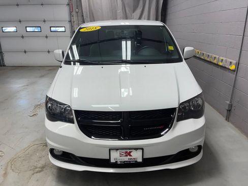 Used 2018 Dodge Grand Caravan SXT w/ Blacktop Package FWD image 6