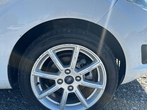 Used 2019 Ford Fiesta SE w/ Equipment Group 201A FWD image 5