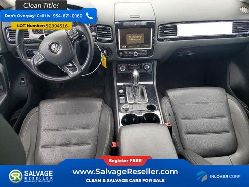 Used 2014 Volkswagen Touareg Sport AWD/4WD image 11