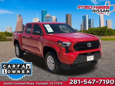Used 2025 Toyota Tacoma SR AWD/4WD image 1