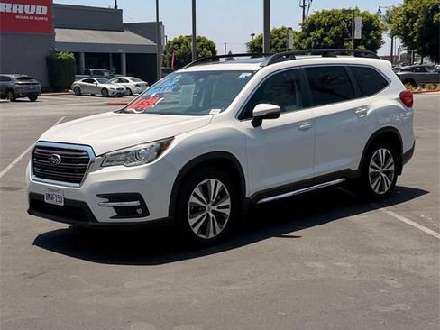 Used 2020 Subaru Ascent Limited w/ Technology Package AWD/4WD image 3