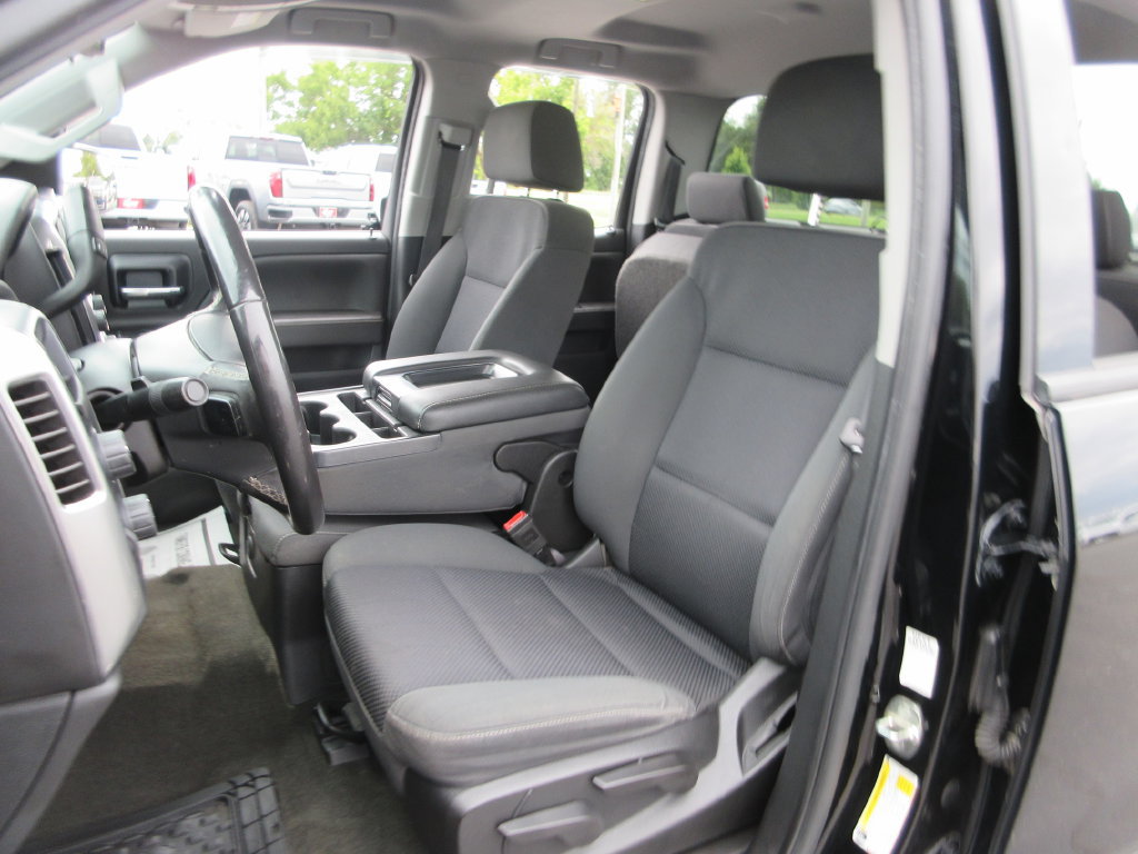 Used 2018 Chevrolet Silverado 1500 LT AWD/4WD image 16