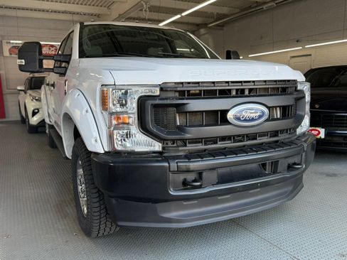 Used 2020 Ford F350 XL w/ Power Equipment Group image 4