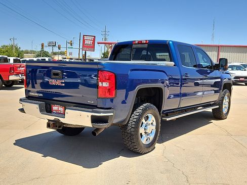 Used 2015 GMC Sierra 2500 SLE w/ SLE Preferred Package AWD/4WD image 3