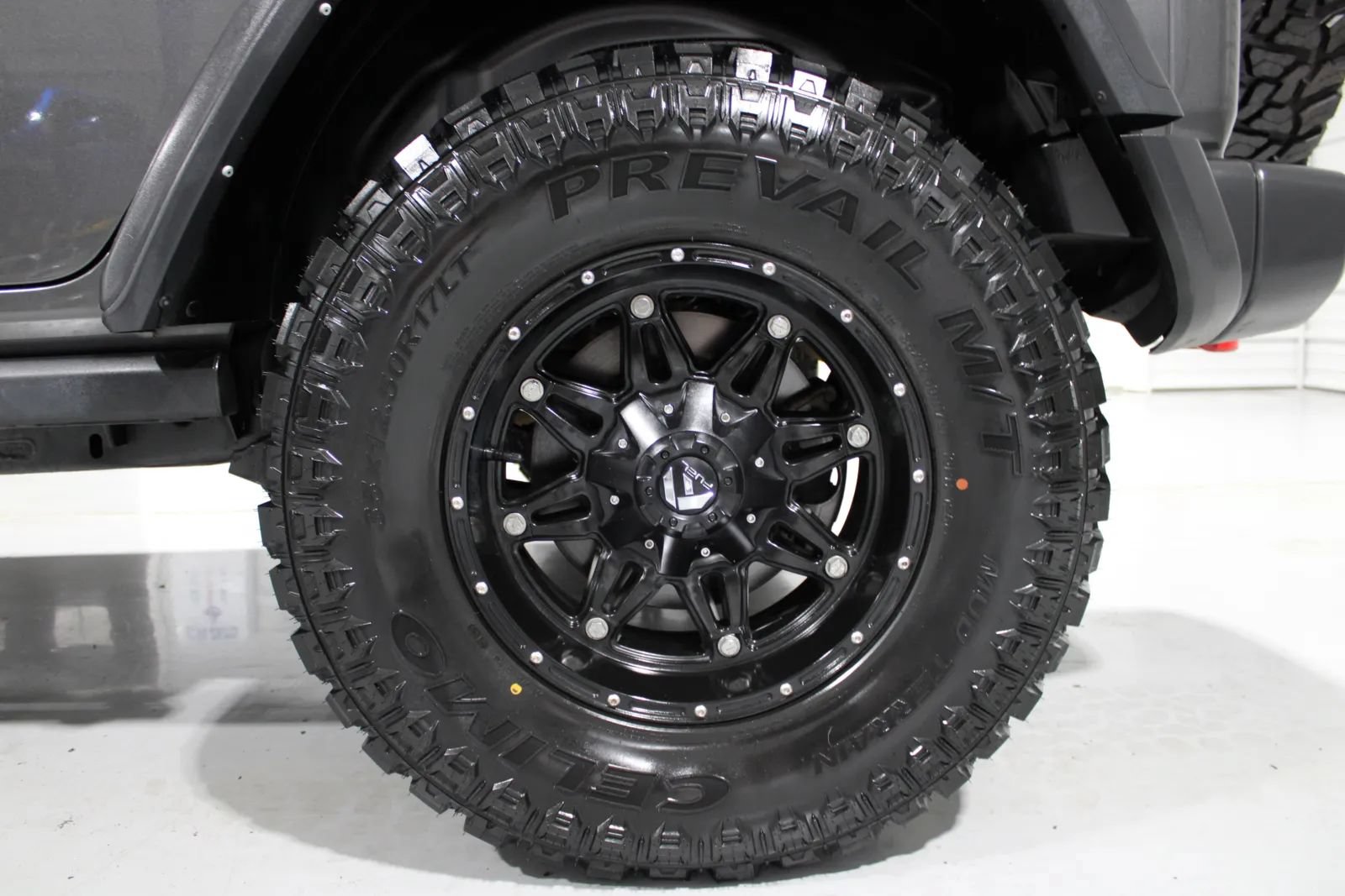 Used 2022 Jeep Wrangler Unlimited Rubicon w/ LED Lighting Group AWD/4WD image 5