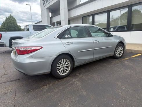 Used 2016 Toyota Camry LE FWD image 8