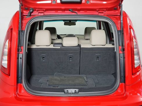 Used 2013 Kia Soul ! w/ Premium Pkg FWD image 36