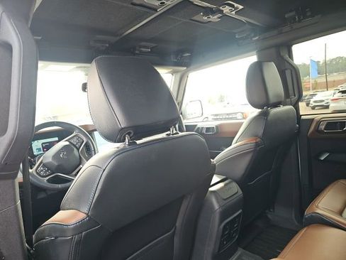 Used 2024 Ford Bronco Outer Banks image 12