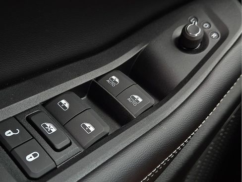 New 2026 Jeep Grand Cherokee Laredo X AWD/4WD image 17