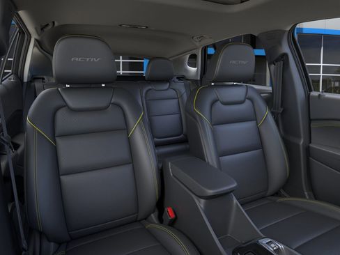 New 2026 Chevrolet Trax ACTIV w/ Sunroof Package image 16