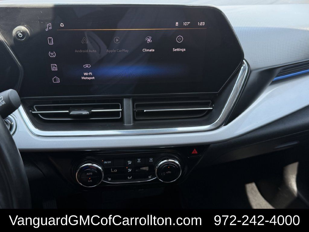 Used 2024 Chevrolet Trax LT w/ Driver Confidence Package FWD image 19