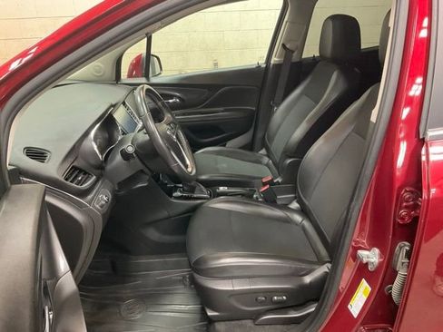 Used 2021 Buick Encore Preferred w/ Safety Package image 8