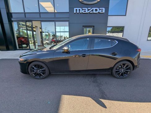 Used 2025 MAZDA MAZDA3 s Sport FWD image 3