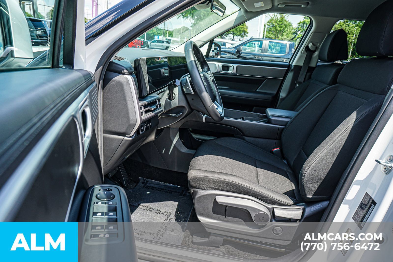 Used 2025 Hyundai Santa Fe SE FWD image 40