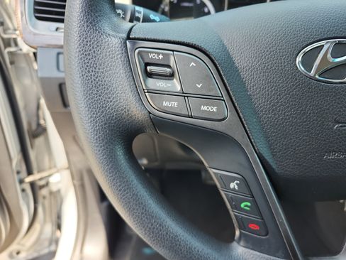 Used 2017 Hyundai Santa Fe Sport FWD image 13