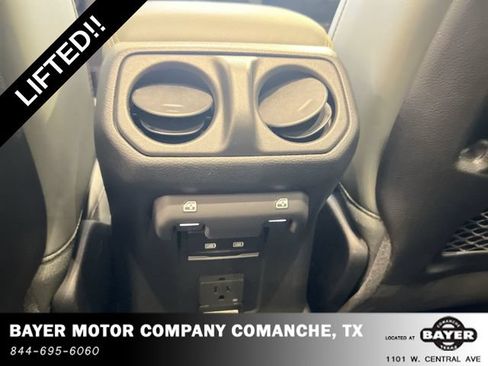 Used 2025 Jeep Gladiator Mojave AWD/4WD image 20