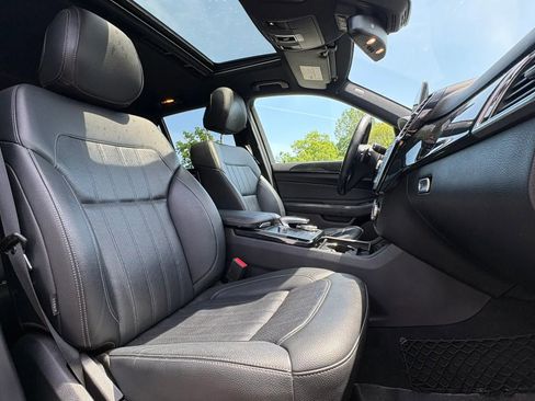 Used 2016 Mercedes-Benz GLE 350 4MATIC w/ Premium Package image 30