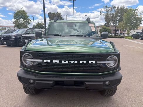 Used 2025 Ford Bronco Outer Banks AWD/4WD image 2