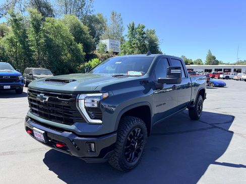 New 2026 Chevrolet Silverado 2500 LTZ w/ LTZ Plus Package AWD/4WD image 2